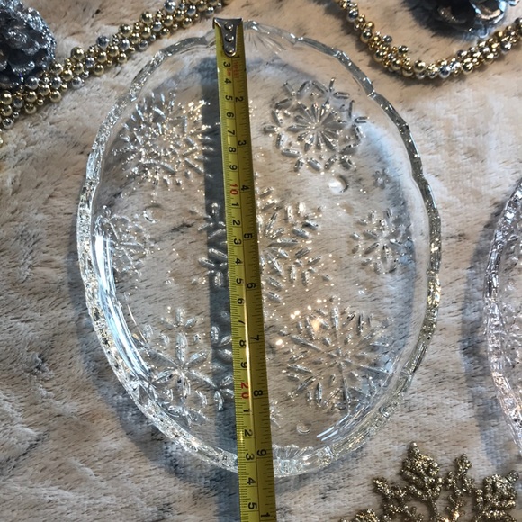 MIKASA set of 2 - SnowFlake ❄️ Dish - Picture 4 of 10